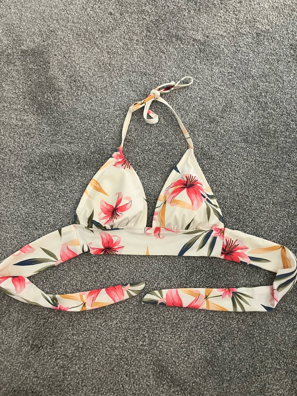 Shade and Shore Bikini top small white Floral